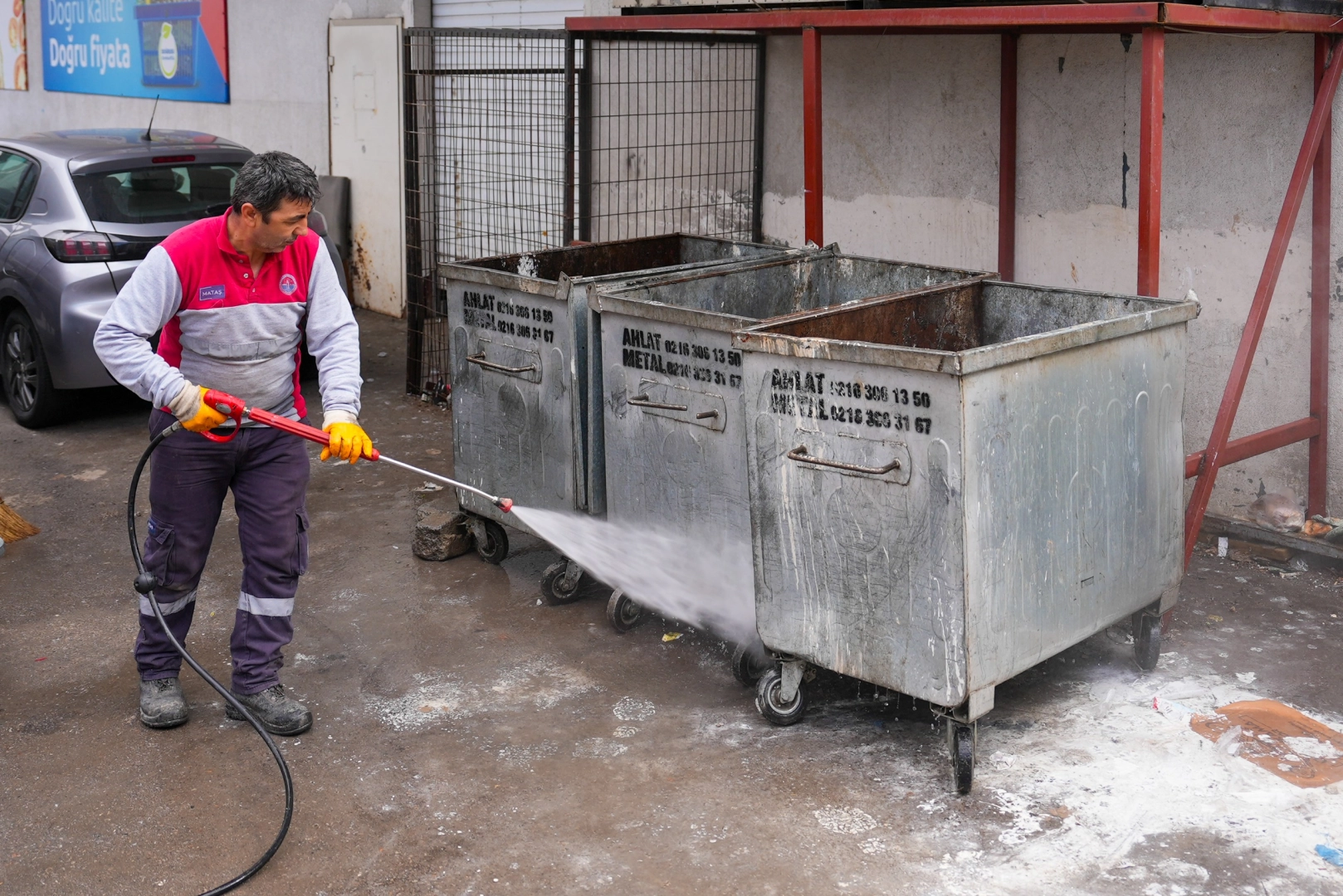 Fındıklı Mahallesi’nde Sabah Temizliği: Sokaklar Baştan Sona Yıkandı