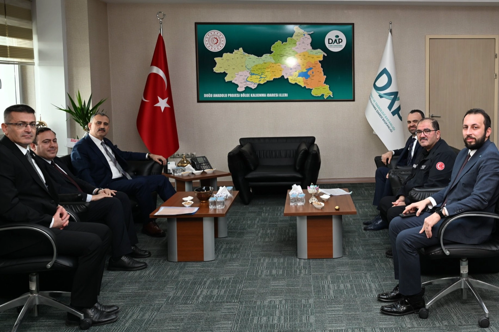 Ağrı Valisi Önder Bozkurt’tan Erzurum’a Hayırlı Olsun Ziyaretleri