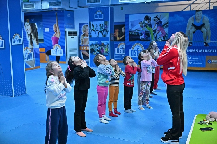 Antalya’da Çocuklara Ücretsiz Spor Eğitimi: ASFİM’de Eğitsel Oyunlar İlgi Görüyor