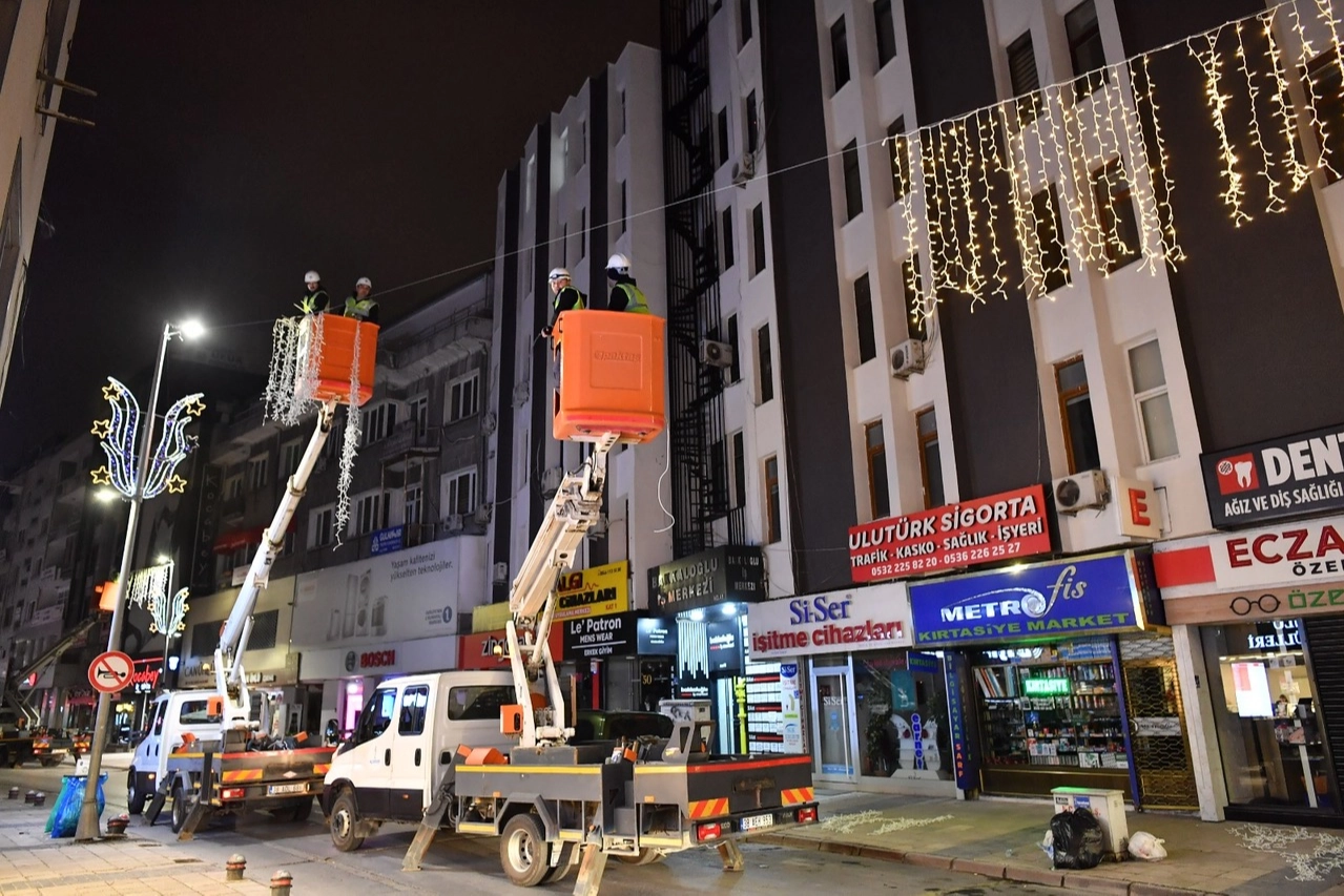 Kayseri’de LED Dönüşüm Başladı: Caddeler Daha Aydınlık ve Tasarruflu Olacak