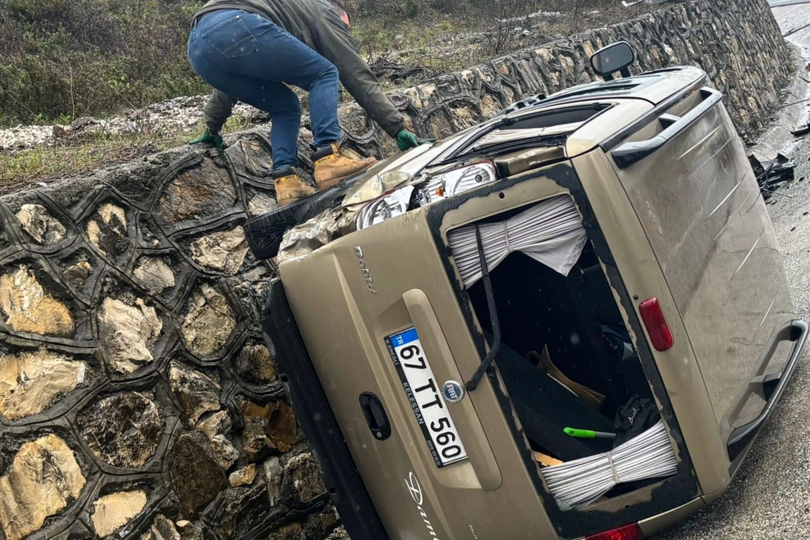 Akçakoca’da Yağış Kazaya Neden Oldu: 1 Kişi Yaralandı