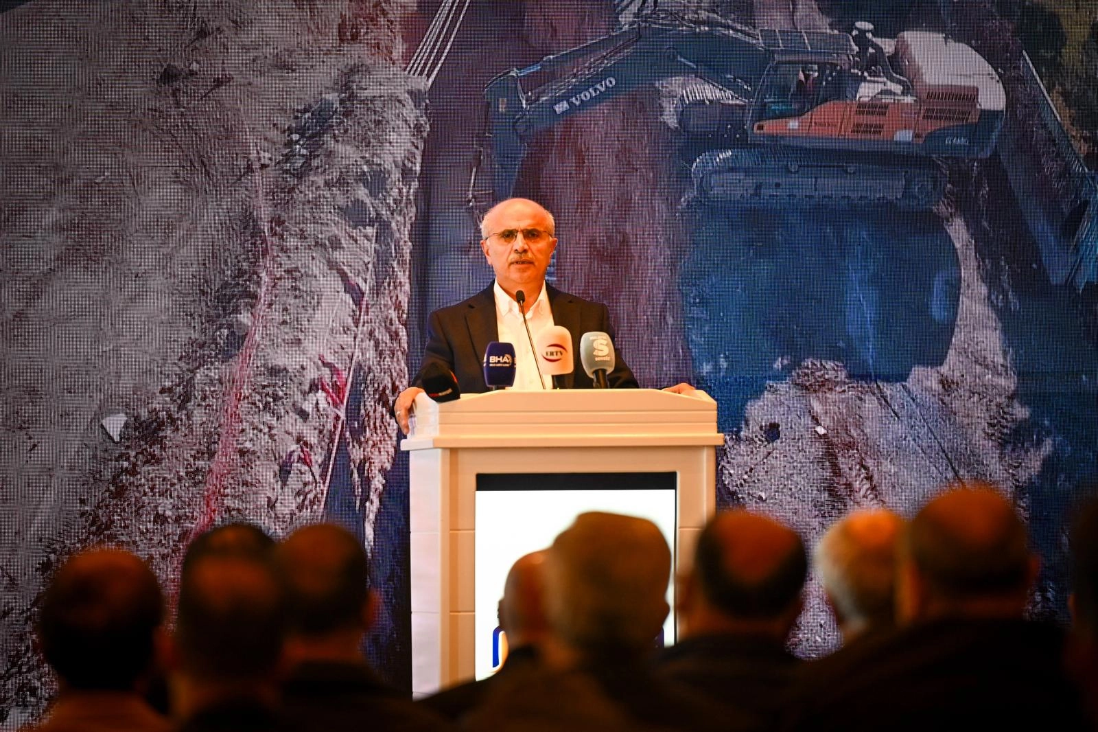 Başkan Sami Er: “Malatya’yı Yeniden Ayağa Kaldırdık, Geleceği İnşa Ediyoruz”