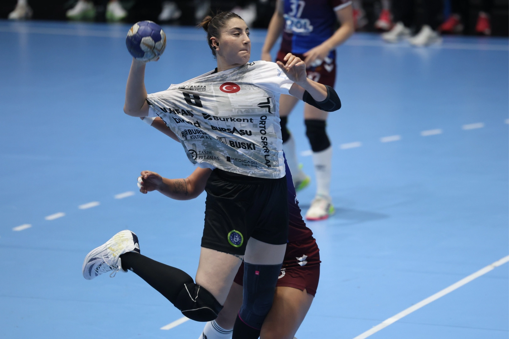 Bursa Büyükşehir Belediyespor Kadın Hentbol Takımı, EHF Avrupa Kupası’nda Yarı Finale Çıktı