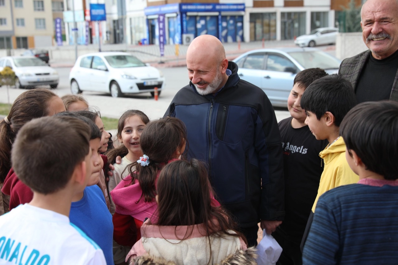 Kocasinan’da Parklar Bahara Hazırlanıyor: Yeşil Alanlar Yenileniyor