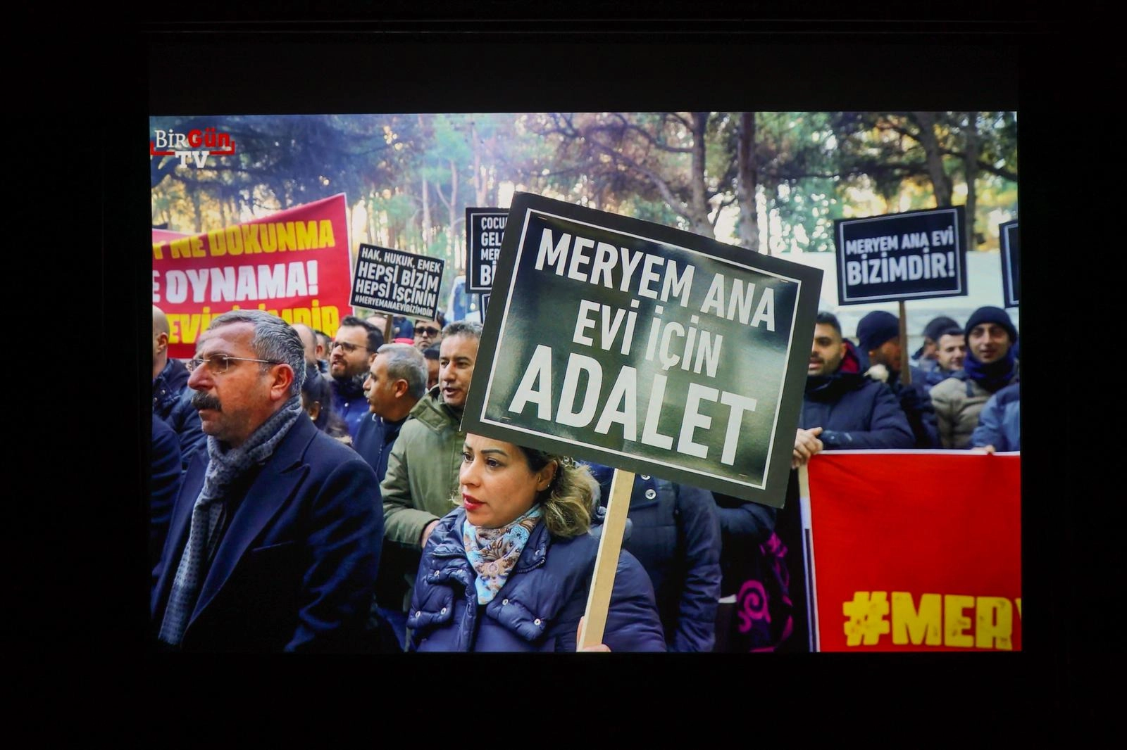 Maltepe’de “Ekonomik Kayyuma Direnenler” Söyleşisi: Yerel Yönetimlerin Mücadelesi Tartışıldı
