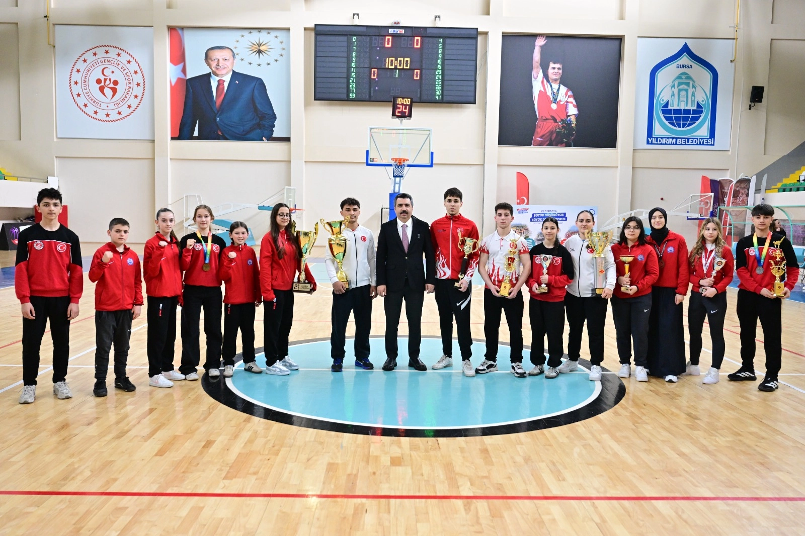 Yıldırım’ın Gururu 28 Sporcu Milli Formayla Sahada: Hedef Olimpiyat Şampiyonluğu