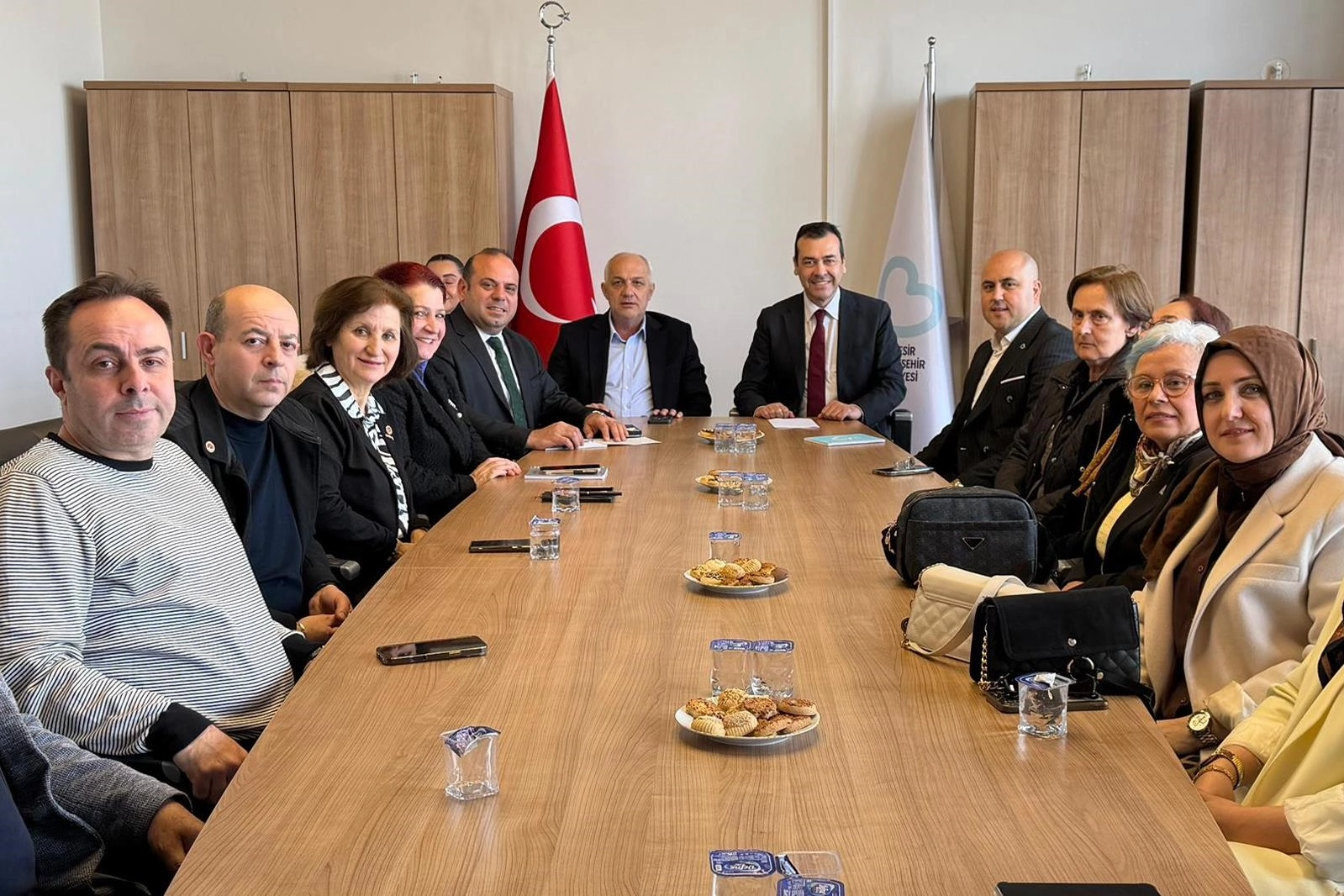 Balıkesir Büyükşehir’den Muhtarlarla Güçlü İletişim: Bandırma’da İstişare Toplantısı