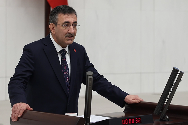 Cevdet Yılmaz: “5G ile Türkiye Dijital Egemenliğini Güçlendiriyor”