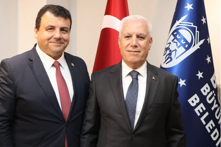 CHP’li Öztürk’ten Çağrı: “Bursalıları Belediye Önüne Davet Ediyorum”