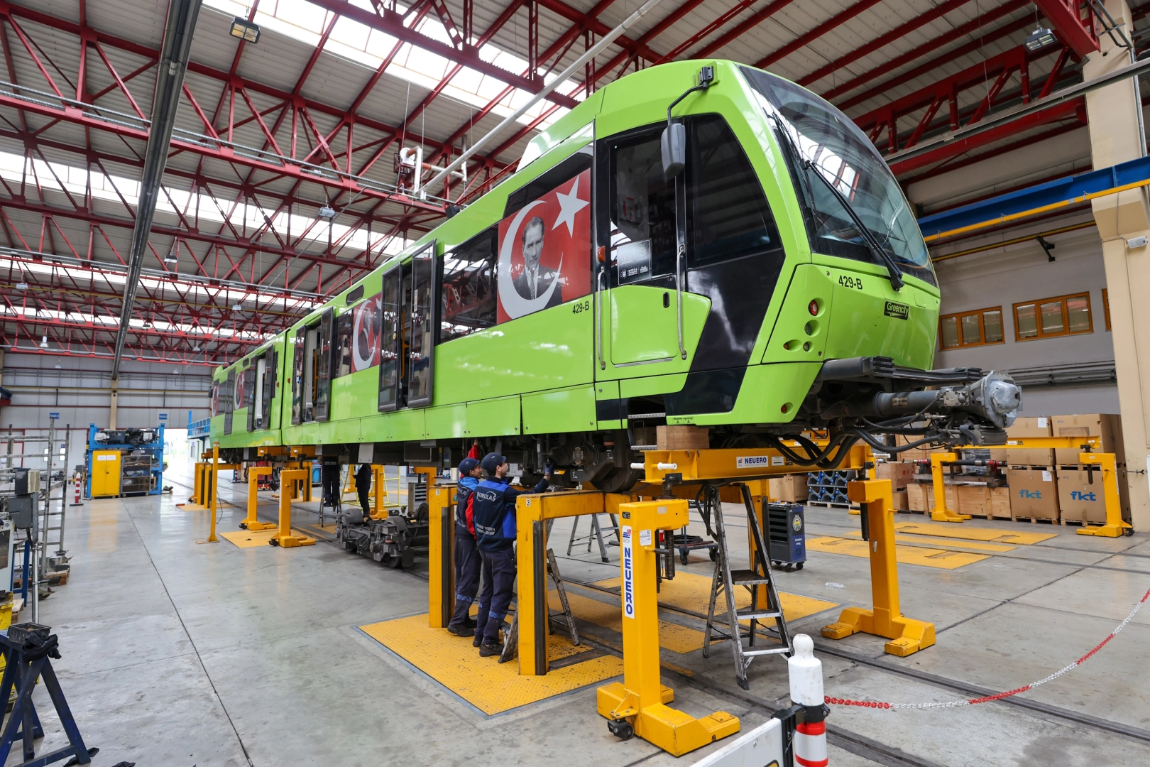Bursa’da Metroya Bakım Seferberliği: 138 Araç Titizlikle Yenileniyor