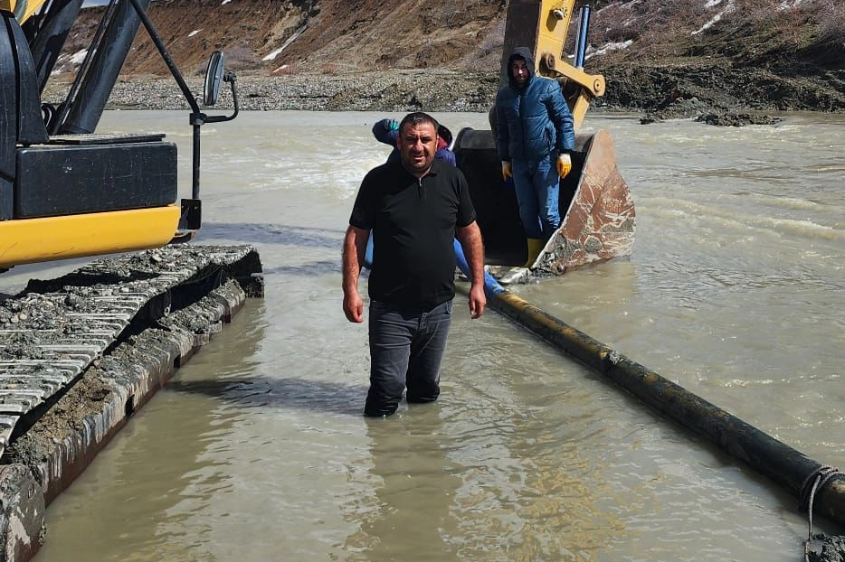 Ağrı’da Su Hattı Arızası Hızla Giderildi: Köy Yeniden Suya Kavuştu