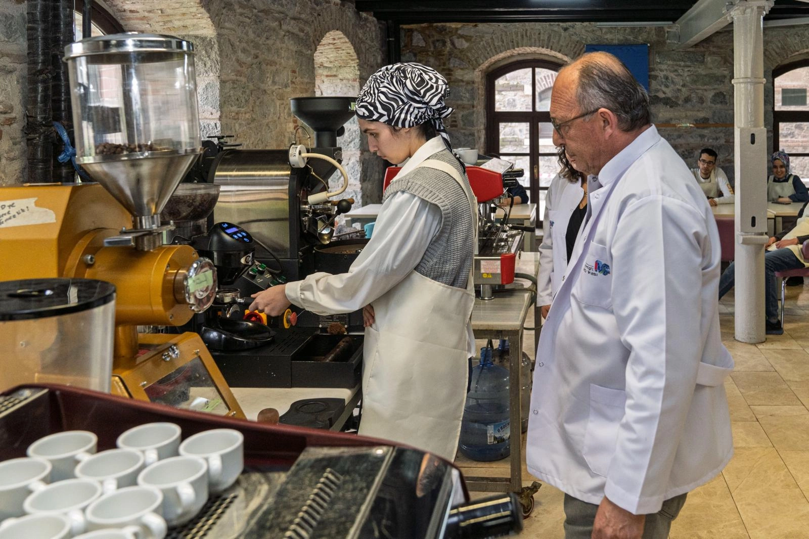İzmir’de Anlamlı Proje: Otizmli Gençler Barista Oluyor