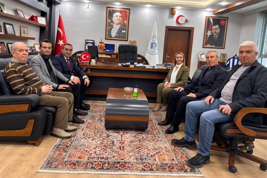 MHP Heyeti, Pazaryeri Belediye Başkanı Zekiye Tekin’i Ziyaret Etti