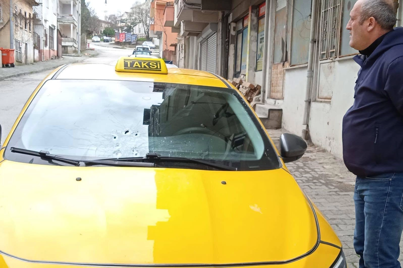 Düzce Akçakoca’da Silahlı Saldırı: Şüphelinin Geçmişi Tartışma Yarattı
