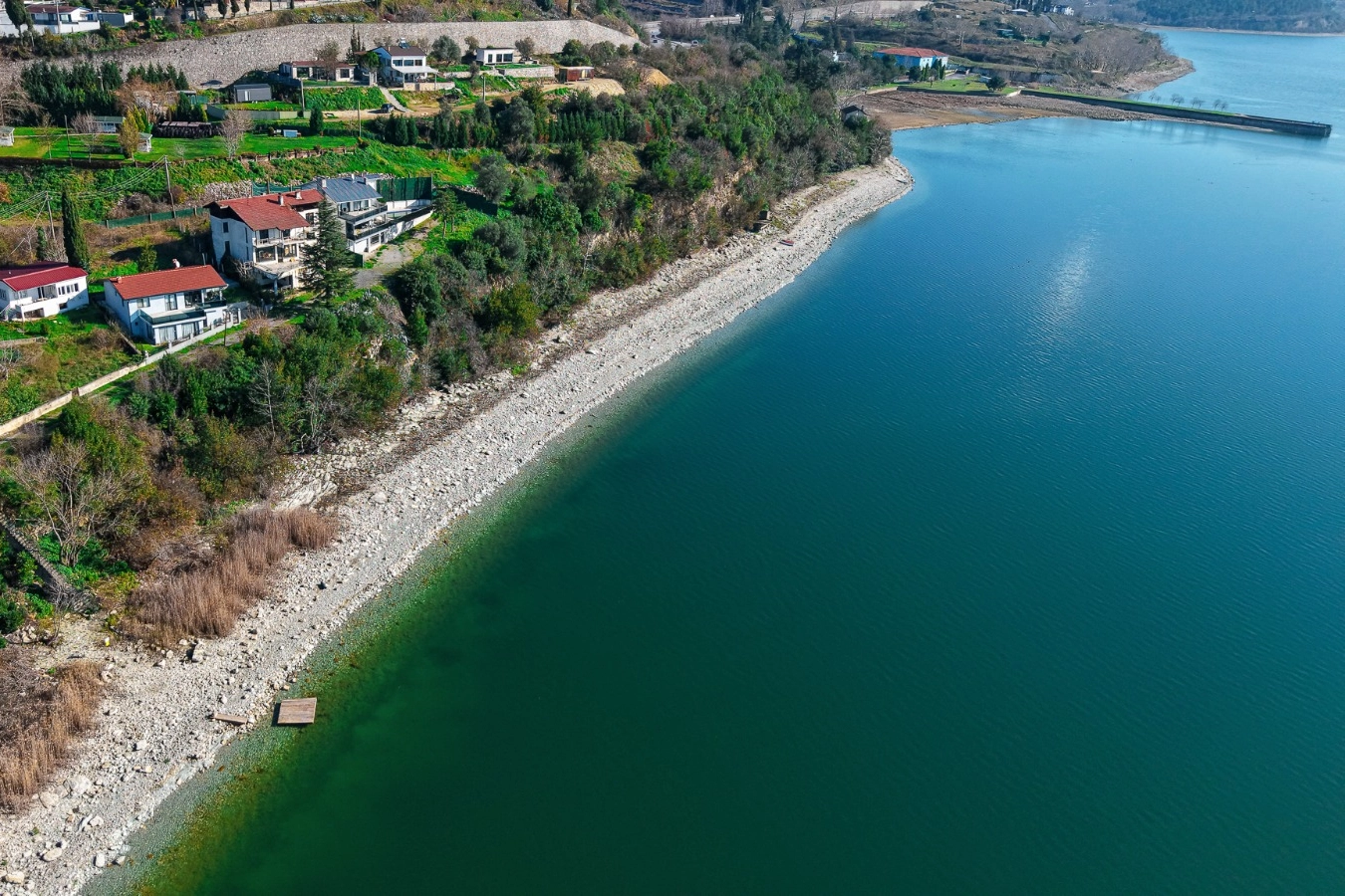Sapanca Gölü’nde Kaçak İskelelere İkinci Etap Müdahale Başladı