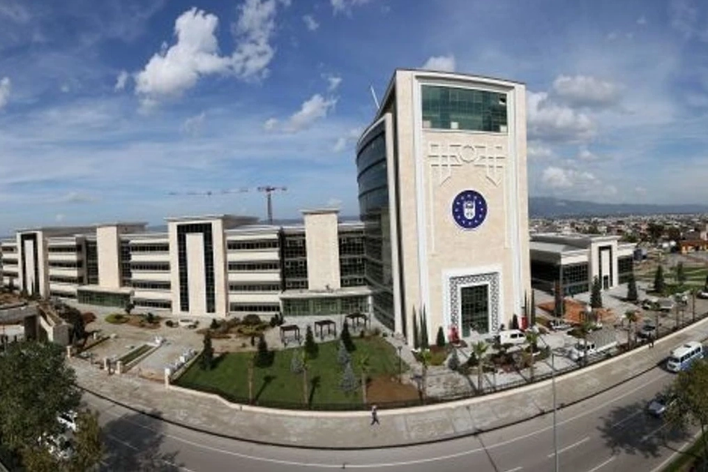 Bursa Büyükşehir’de Olağanüstü Tedbirler: Ödemeler Durduruldu, İzinler İptal