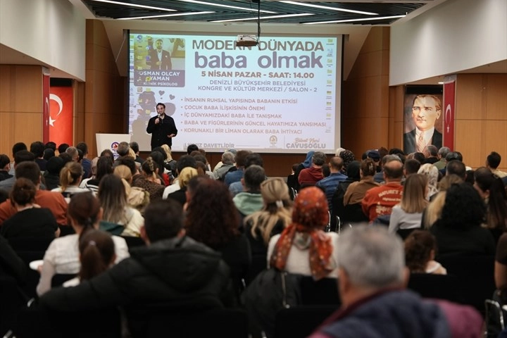 Denizli’de “Modern Dünyada Baba Olmak” Seminerine Yoğun İlgi