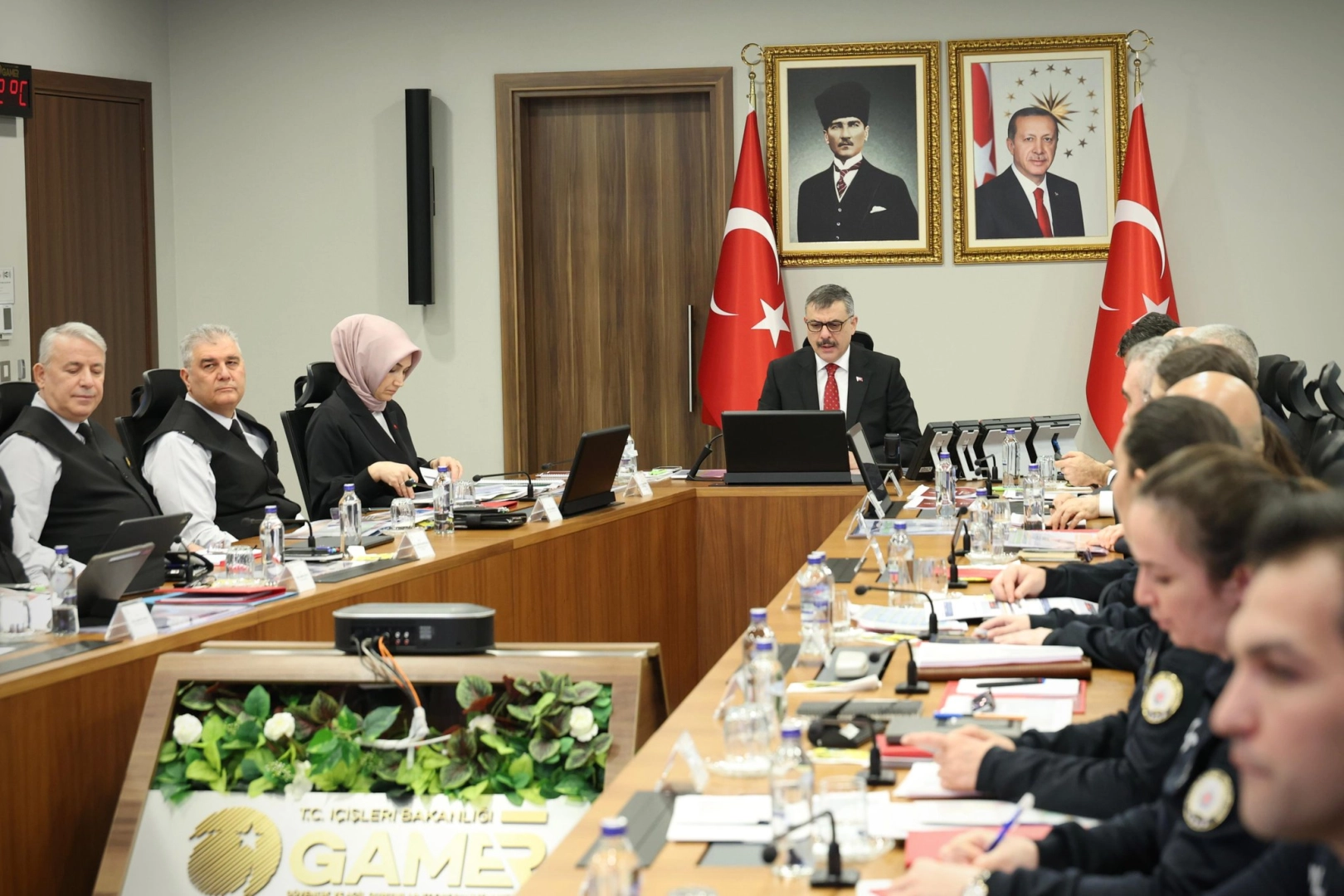 İçişleri Bakanı Çiftçi Valilerle Güvenlik Toplantısı Yaptı
