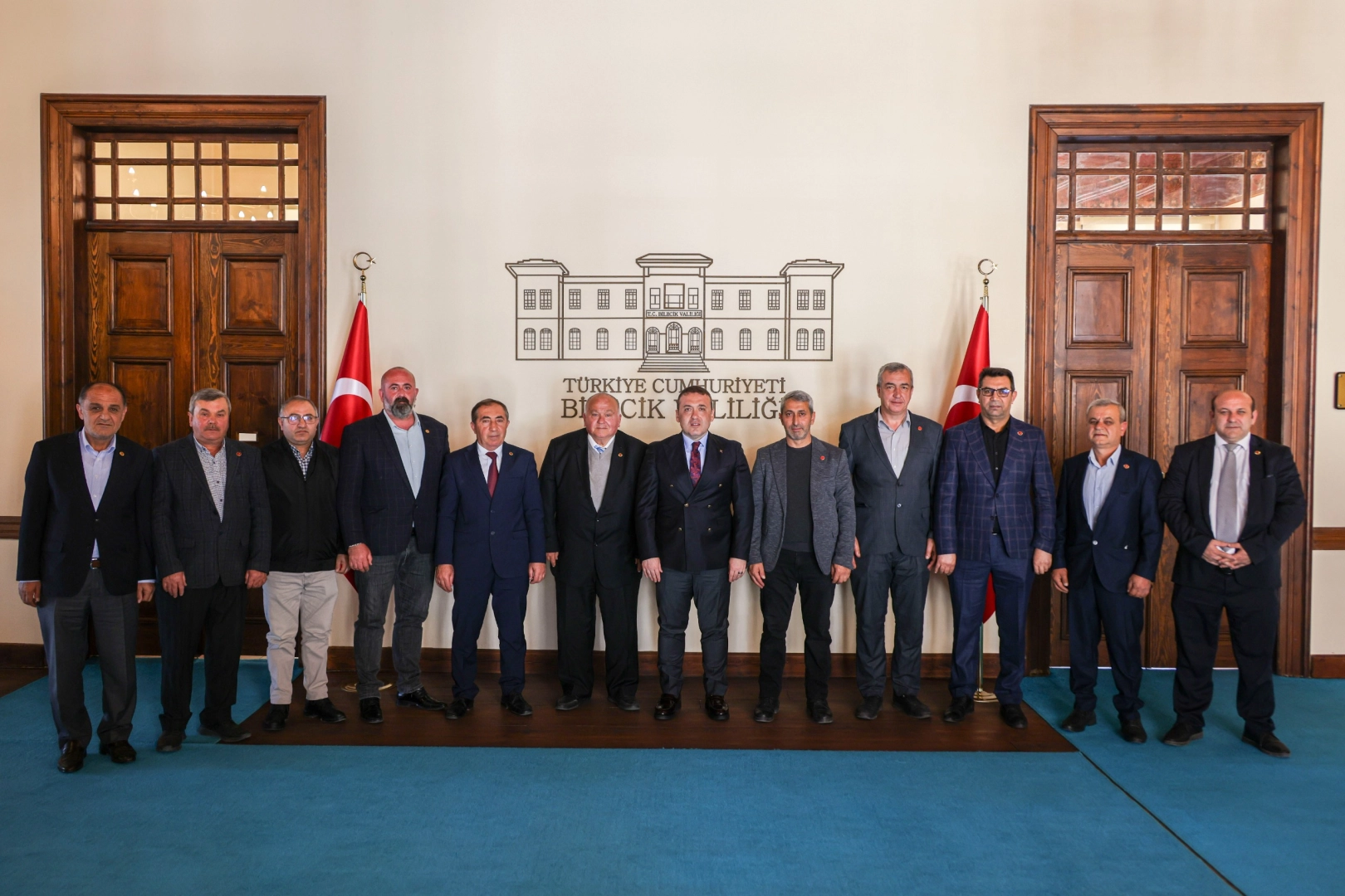 Bilecik Valisi Faik Oktay Sözer’den Muhtarlarla Toplantı