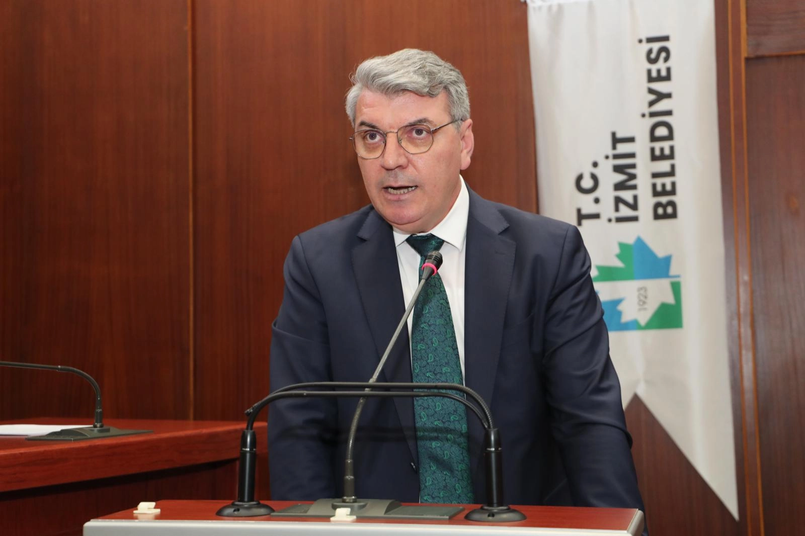 İzmit Belediyesi’nde Faaliyet Raporu Görüşüldü: 126 Milyon TL Bütçe Fazlası