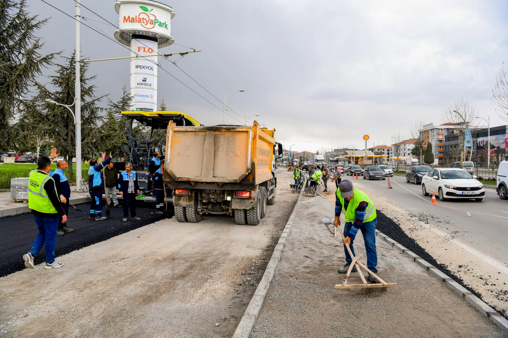 Malatya’da Yan Yollar Yenileniyor: Asfalt Çalışmaları Başladı