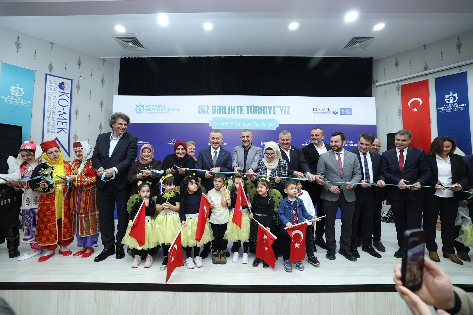 KO-MEK Yıl Sonu Sergileri Kartepe’den Başladı