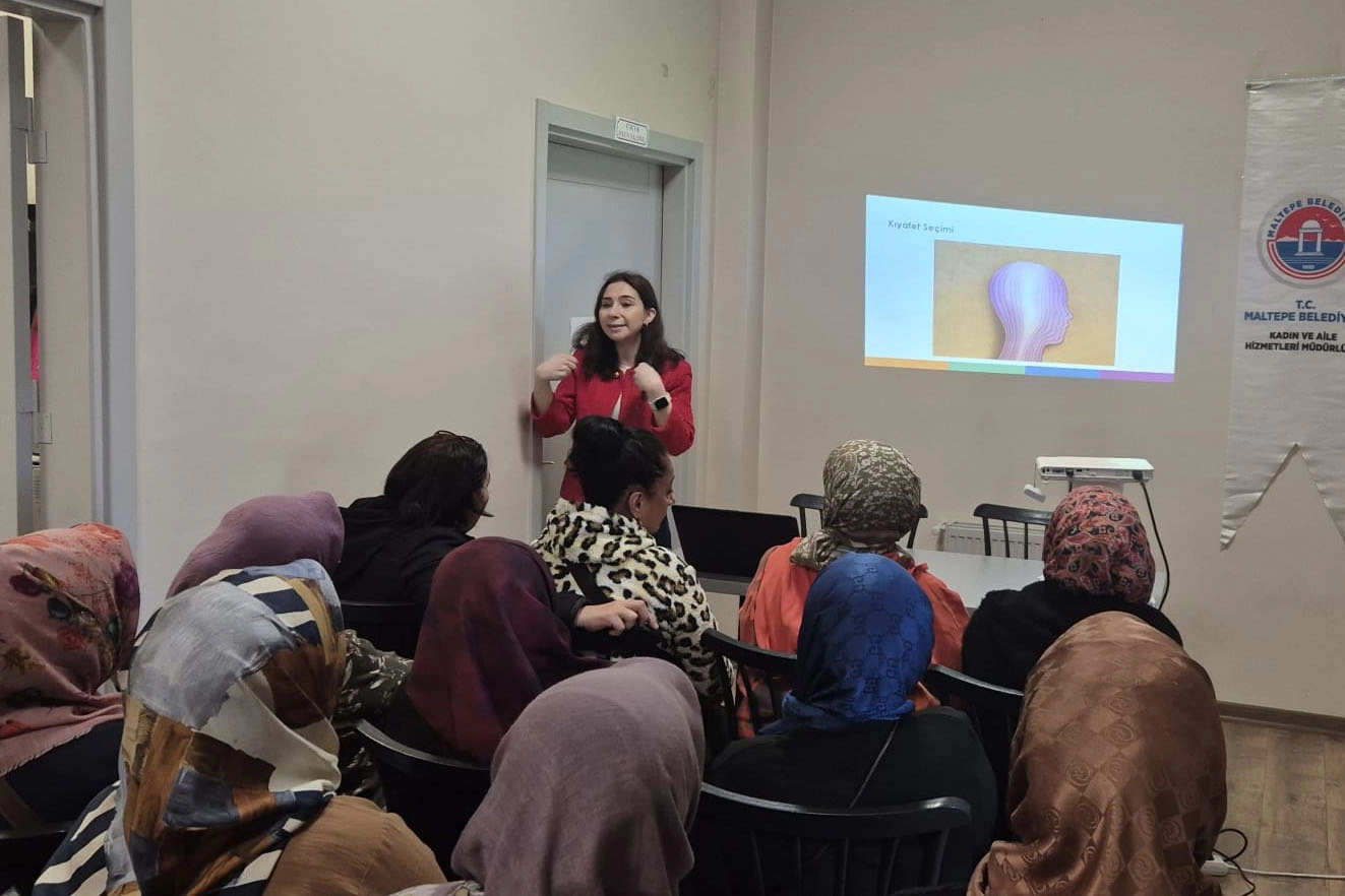 Maltepe Belediyesi’nden Kadınlara Menopoz Farkındalığı Semineri