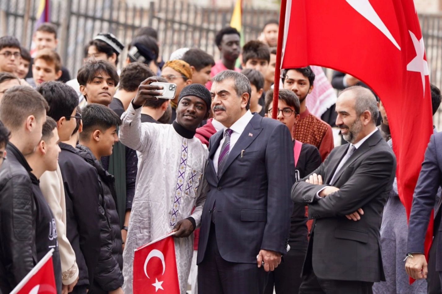 Uluslararası İmam Hatip Liseleri 97 Ülkeden Binlerce Öğrenciyi Buluşturuyor