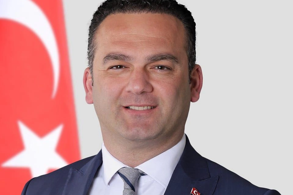 CHP’den Görele Belediye Başkanı Hasbi Dede’ye İhraç Kararı