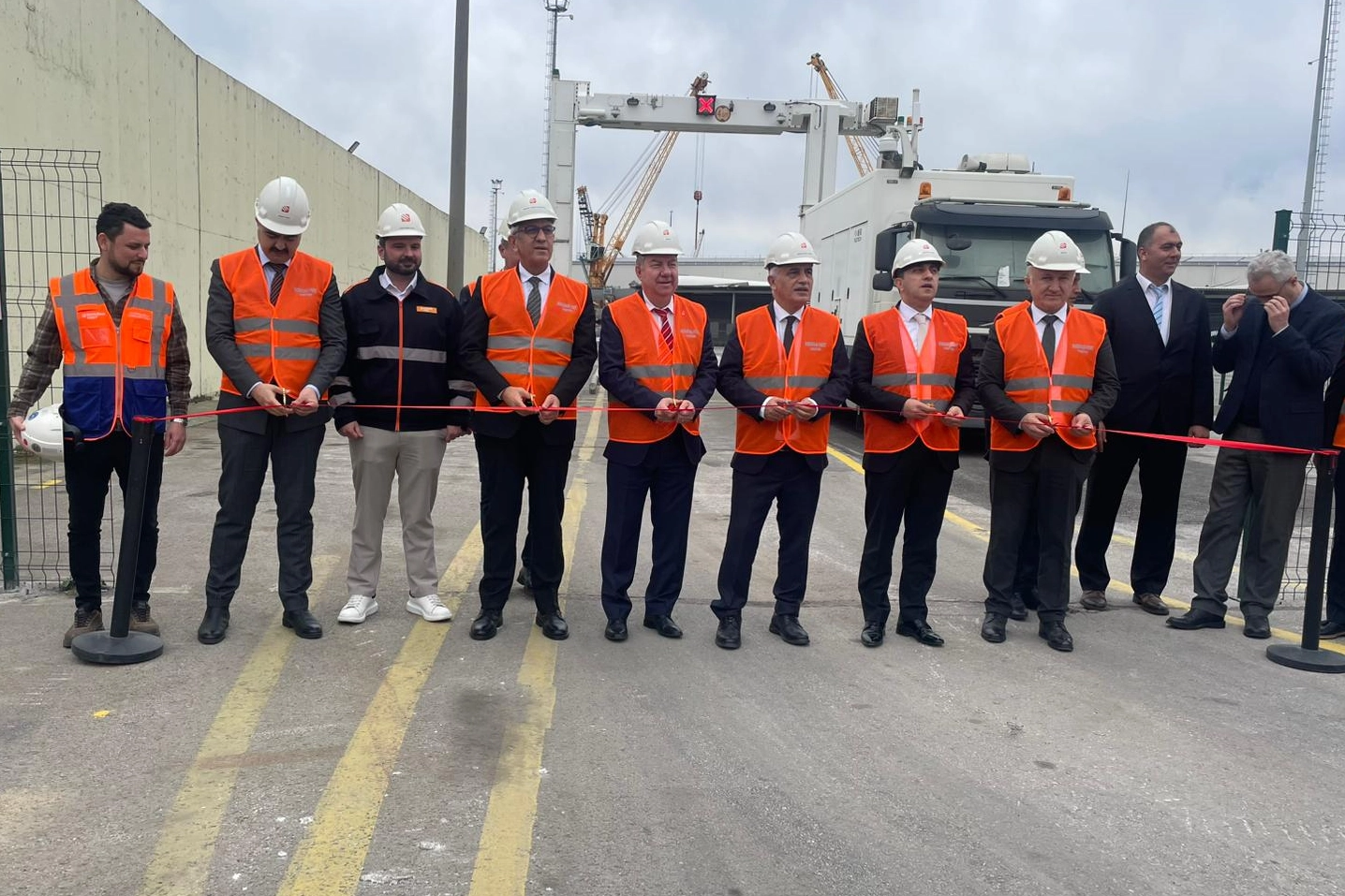 Gemlik Limanlar Bölgesi’nde Güvenlik Güçleniyor: İkinci X-Ray Cihazı Hizmete Girdi