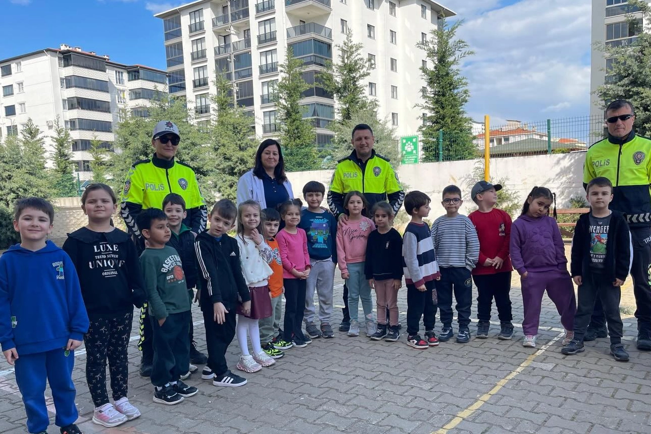 Keşan’da Polis Haftası’nda Miniklerle Buluşma: Anaokulunda Renkli Anlar