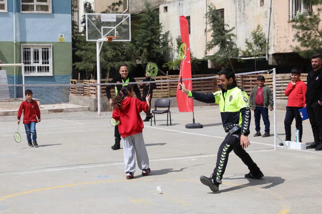 Yeşilli’de Polis Haftası’nda Renkli “Badminton Buluşması”