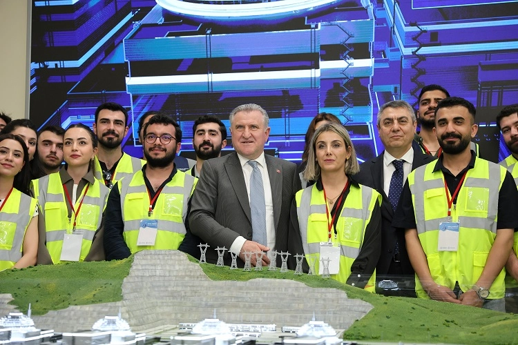 Bakan Osman Aşkın Bak’tan Akkuyu Nükleer Güç Santrali’ne Ziyaret