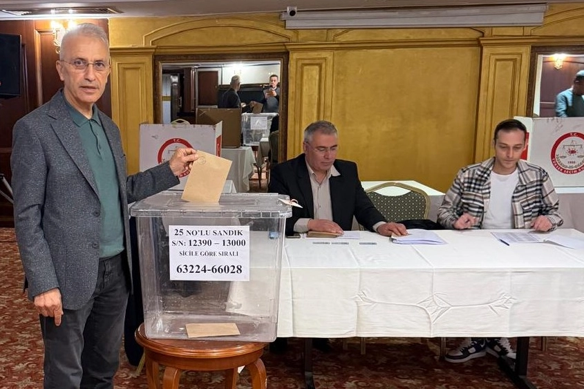 Ömer Çeker Hürriyetçi Sağlık Sen Genel Sekreteri Seçildi
