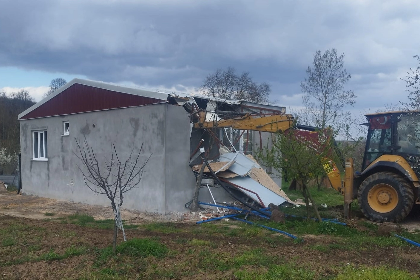 İnegöl Belediyesi’nden Kaçak Yapıya Geçit Yok: 142 Yapı Yıkıldı