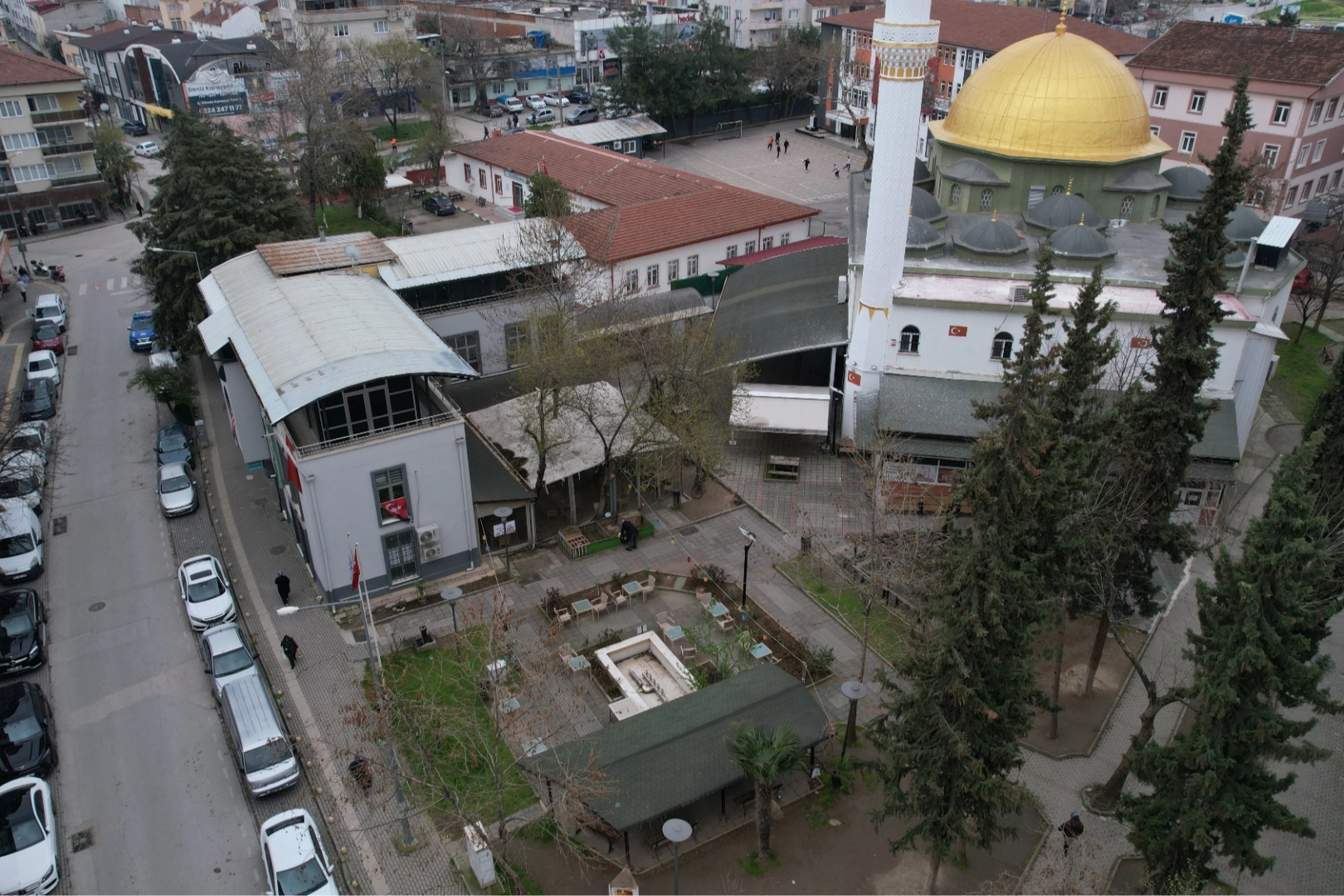Nilüfer’de İhsaniye Meydanı Yenileniyor: Çalışmalar Başladı