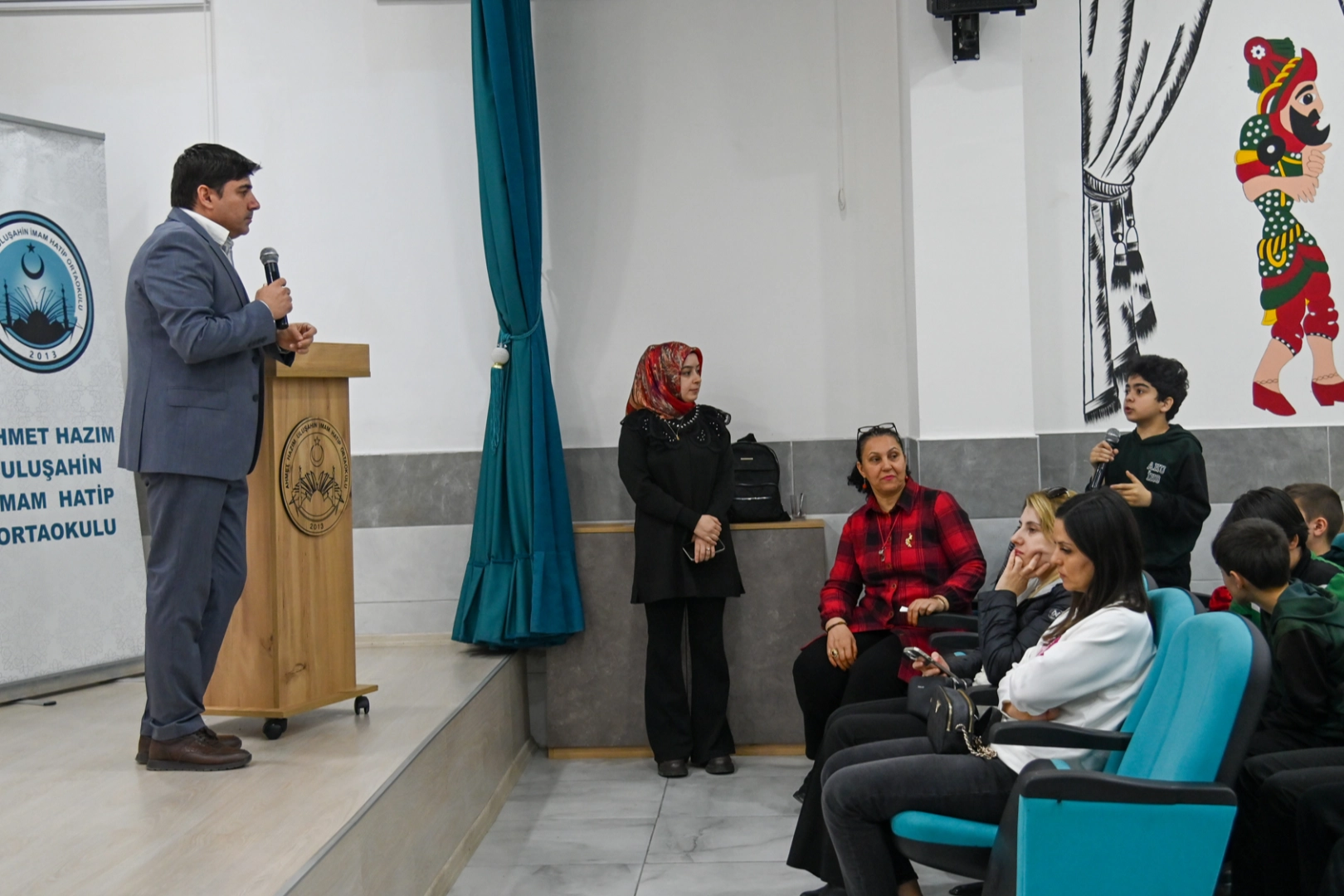 Selçuklu’da Okur-Yazar Buluşmaları Sürüyor: Öğrenciler Yazarlarla Buluşuyor