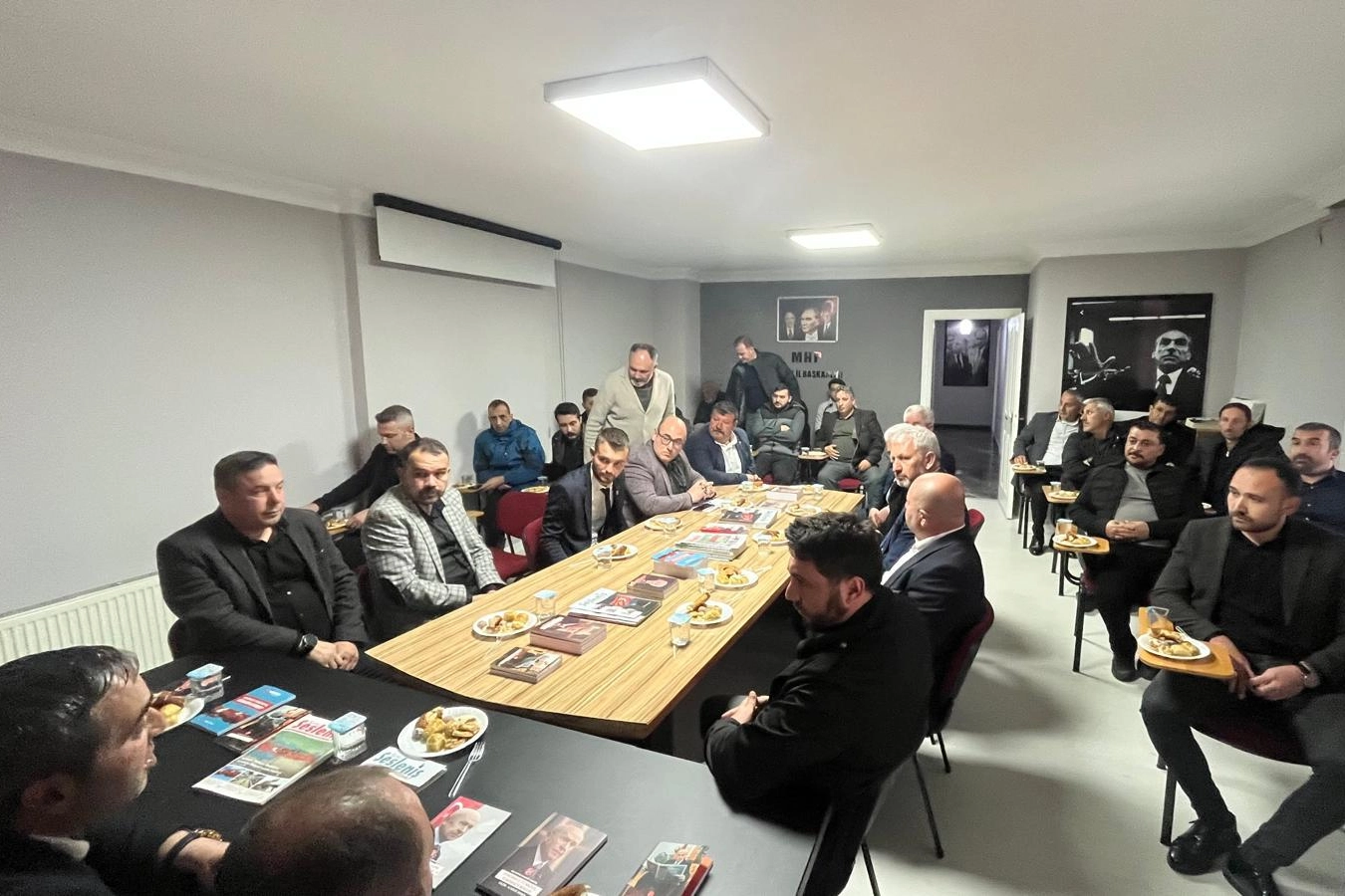 MHP Bilecik’te Teşkilat Toplantısı: Saha Çalışmaları Masaya Yatırıldı