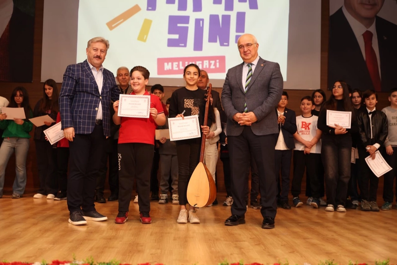 Melikgazi’de Genç Yetenekler Sahne Aldı