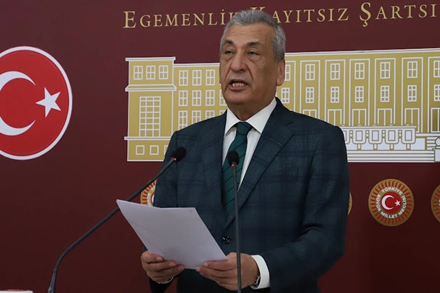 CHP’li Öztürkmen’den Okullarda Güvenlik Çağrısı: “Her Okula Polis Atanmalı”