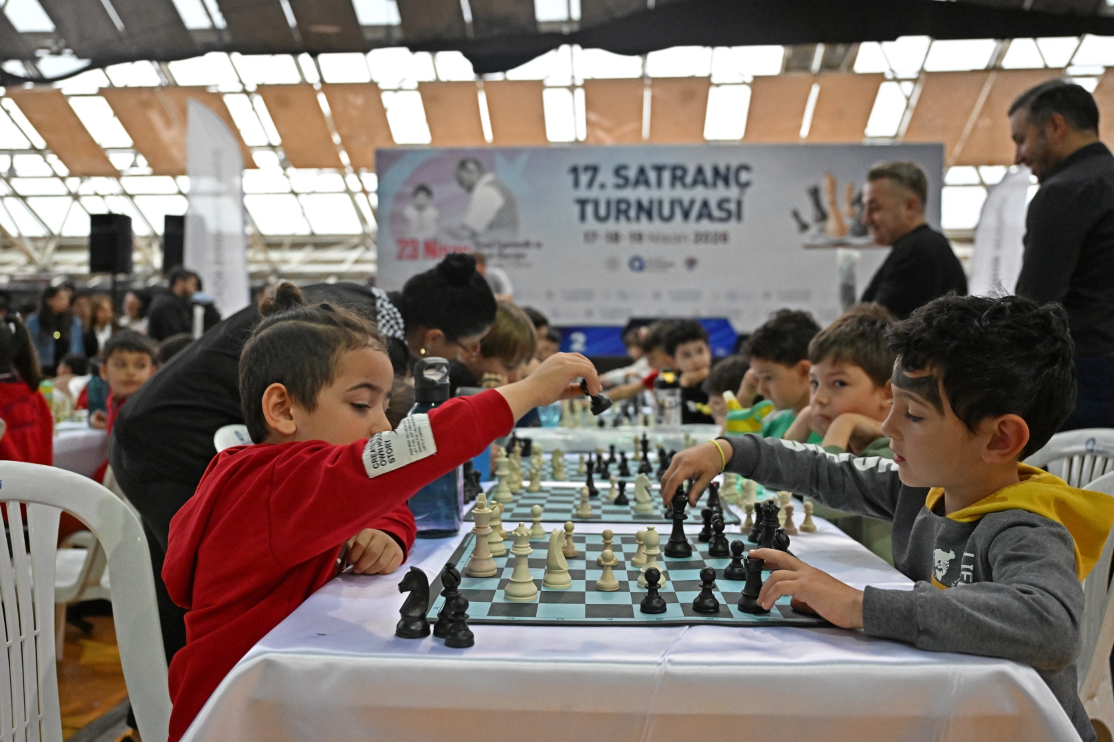 Antalya’da 23 Nisan Coşkusu Başladı: Uçurtmalar Gökyüzünü Renklendirecek