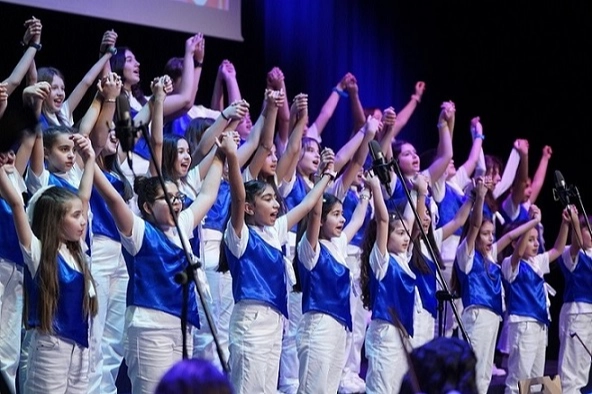Beylikdüzü’nde Çocuk Koroları Festivali Başladı: “Sesimizle Büyüyoruz”