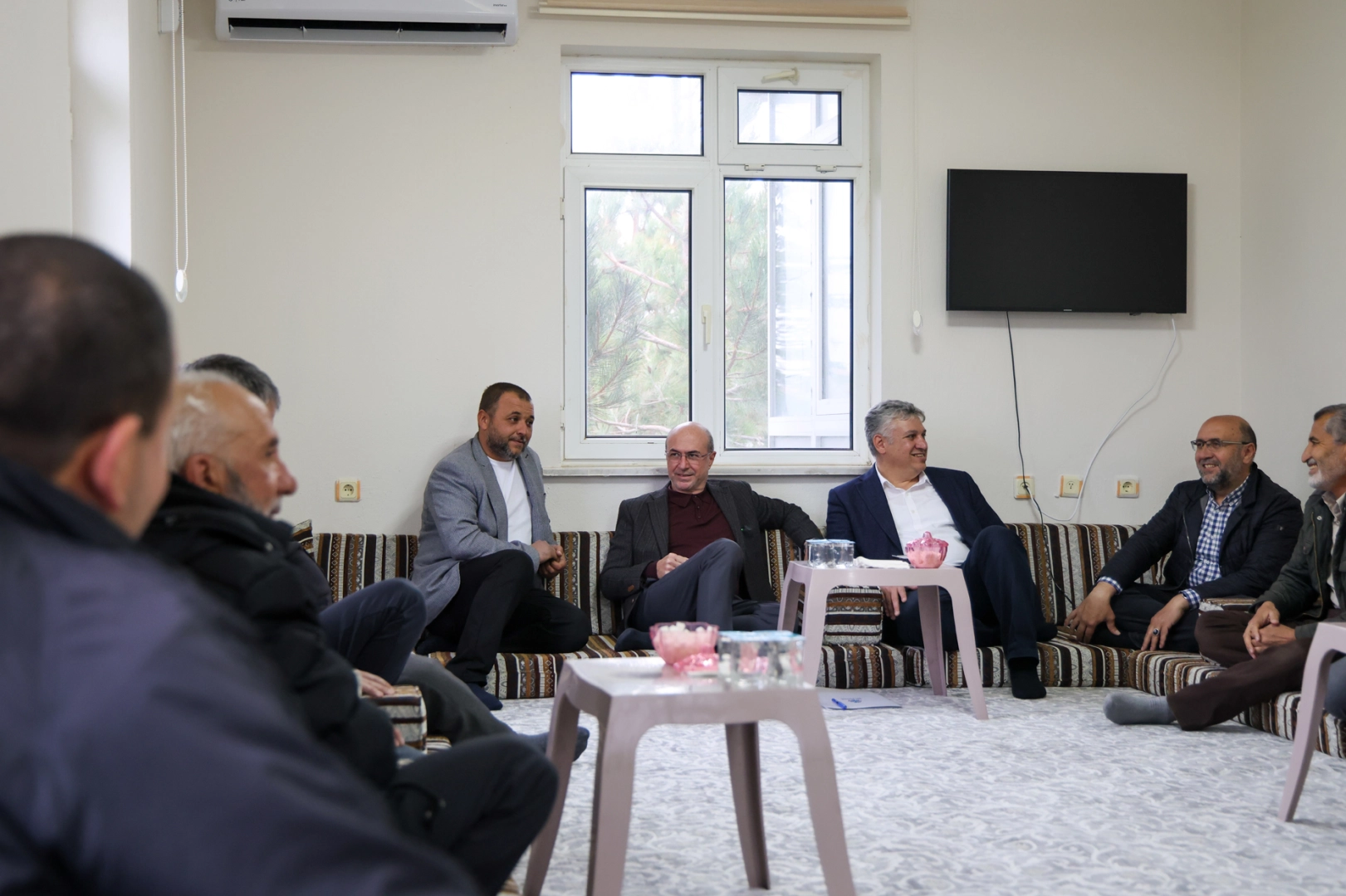 Başkan Pekyatırmacı’dan Mahalle Ziyaretleri: “Hizmeti Yerinde Planlıyoruz”