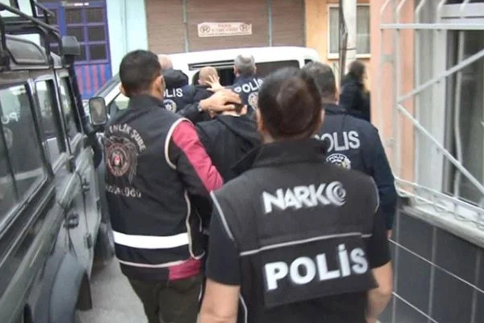 İstanbul’da Narkotik Operasyonu: 16 Şüpheli Tutuklandı