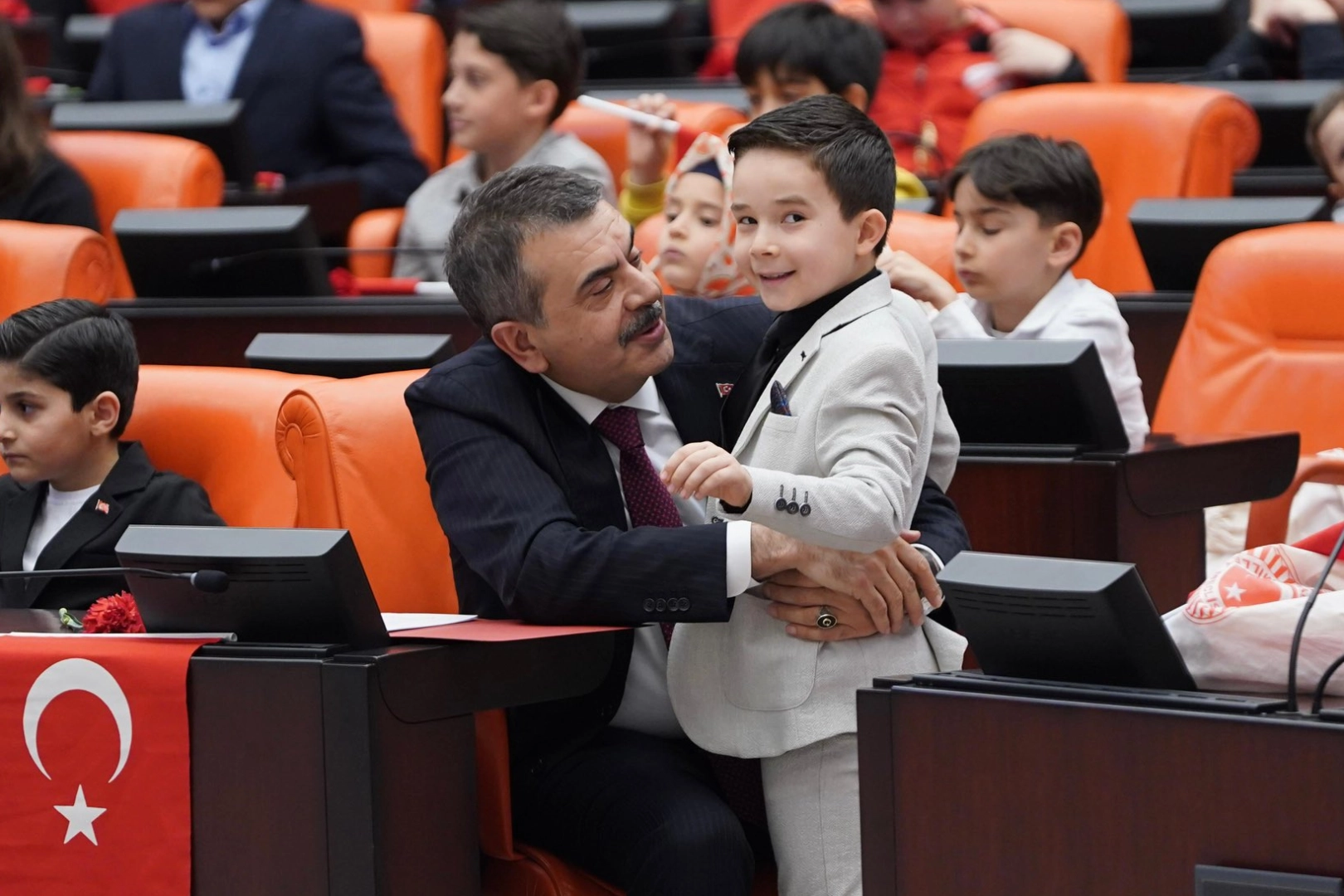 Bakan Tekin’den 23 Nisan Mesajı: “Okullarda Güvenlik Önceliğimiz, İhmale Yer Yok!”