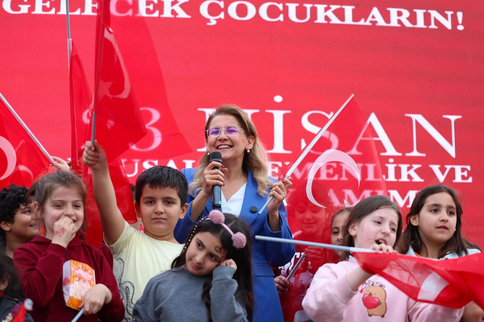 Bakırköy’de Egemenlik Festivali Coşkusu: 23 Nisan Renkli Etkinliklerle Kutlandı