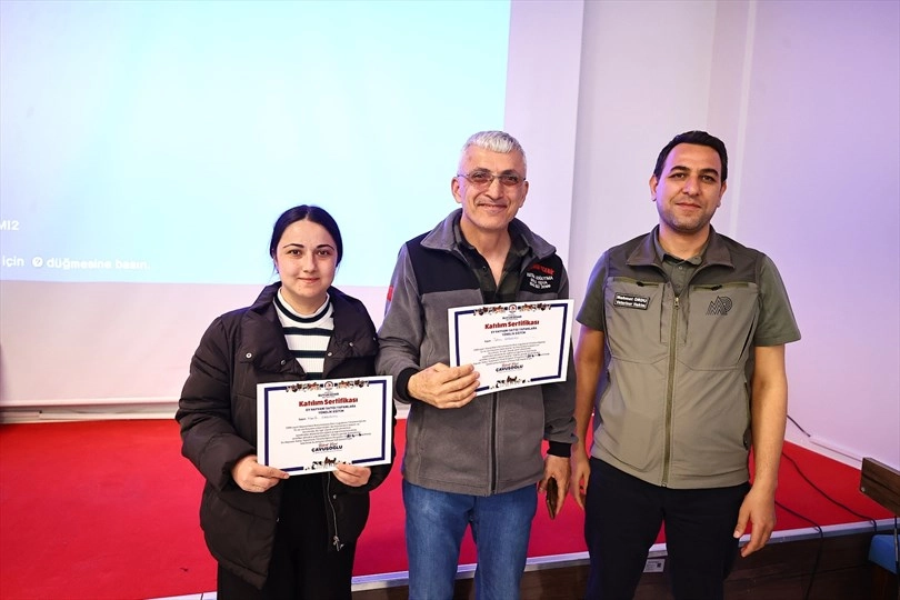 Denizli’de Pet Satış Yerlerine Eğitim: 29 Kişiye Sertifika Verildi