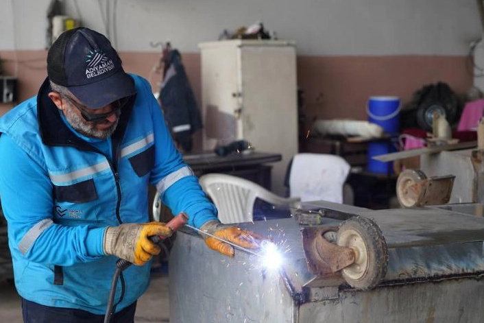 Adıyaman Belediyesi’nden Tasarruf Hamlesi: 14 Bin Konteyner Yeniden Kullanımda