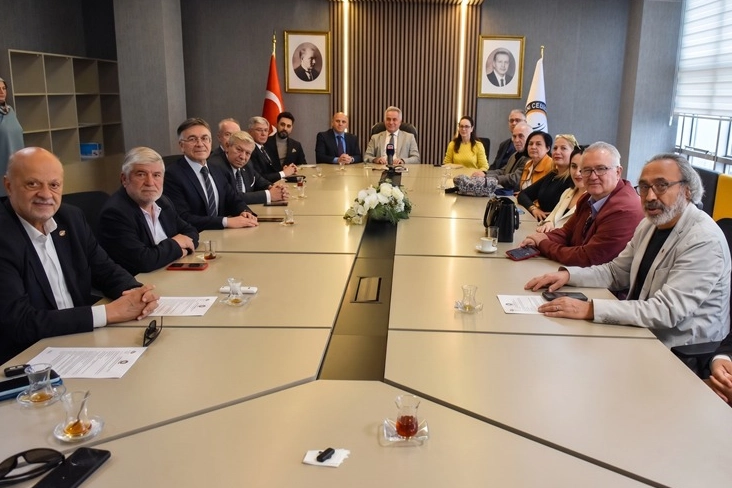 İDÜ Rektörü Karahasanoğlu’ndan Gelecek Vizyonu: Yapay Zeka ve Yeni Kampüs Hamlesi