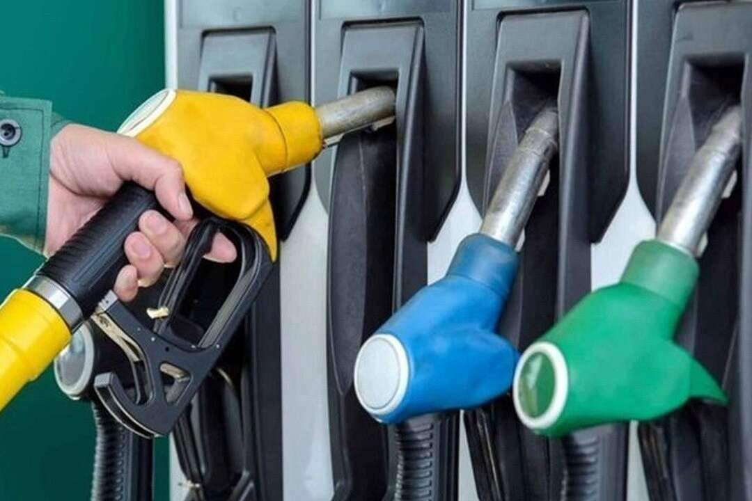 Orta Doğu Gerilimi Petrolü Yükseltti: Varil 102 Doları Aştı